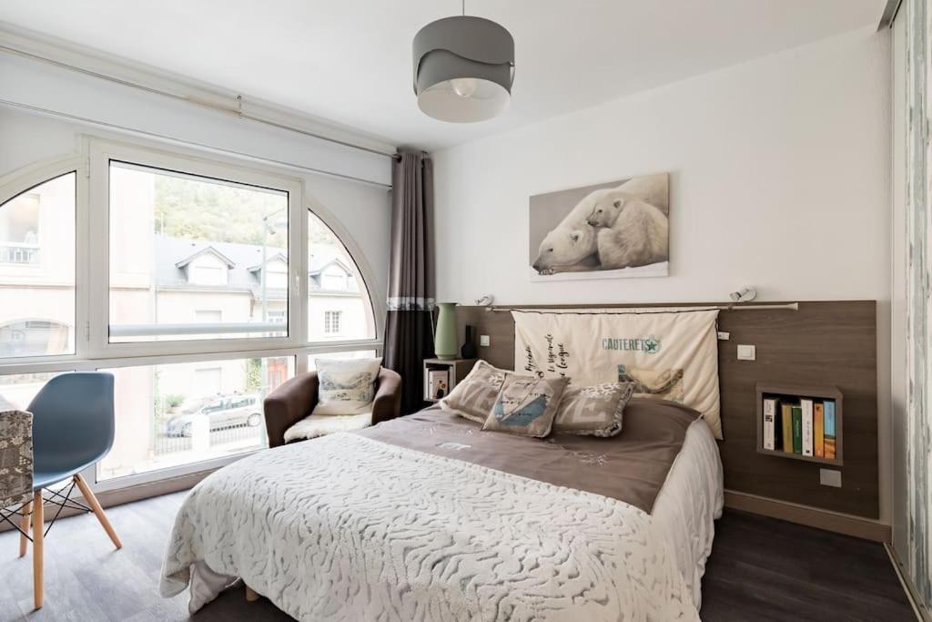 Appartement Centre Ville Wifi Parking Draps Fournis Cauterets Exterior foto